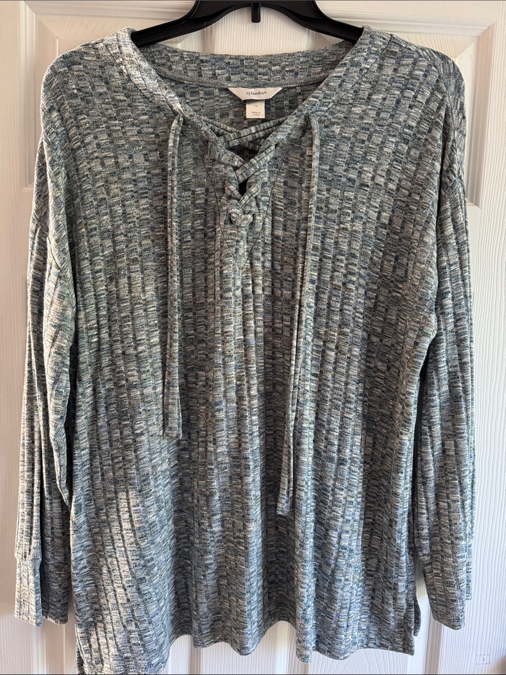 croft & barrow Heathered Light Gray Lace-Up V-Neck Sweater